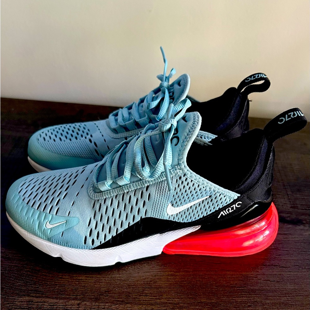 Nike Women’s Air Max 270. Size 7.5. Ocean Bliss. Rare. Only worn twice.